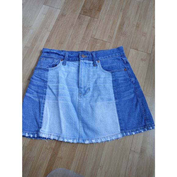Madewell Pieced McCarren Denim Jean Two Toned Raw Hem Mini Skirt sz. 27 - Picture 2 of 4